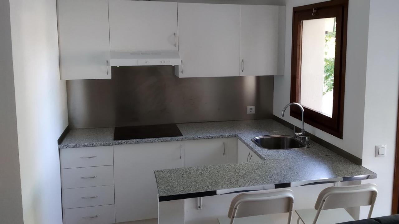 엠푸리아브라바 Apartamento Renovado, Luminoso, A 300M De La Playa 아파트 외부 사진